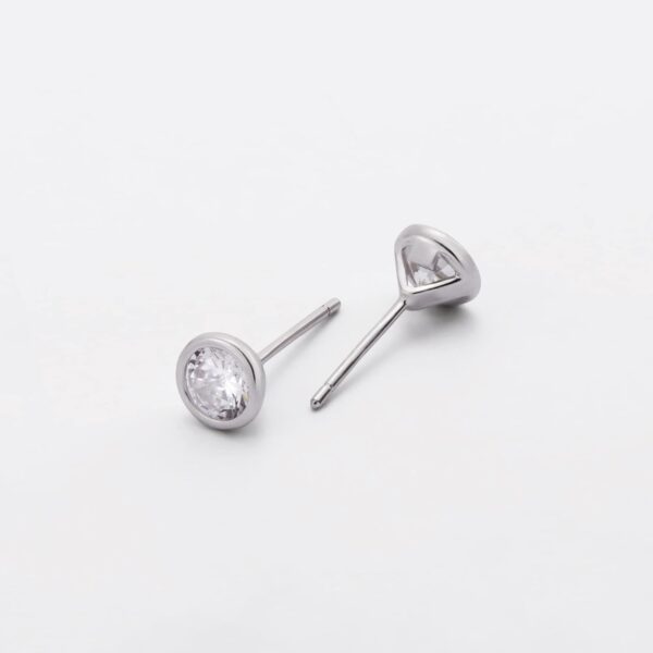 Amazon Essentials Sterling Silver AAA Cubic Zirconia Bezel Stud Earrings , (previously Amazon Collection) - Image 2