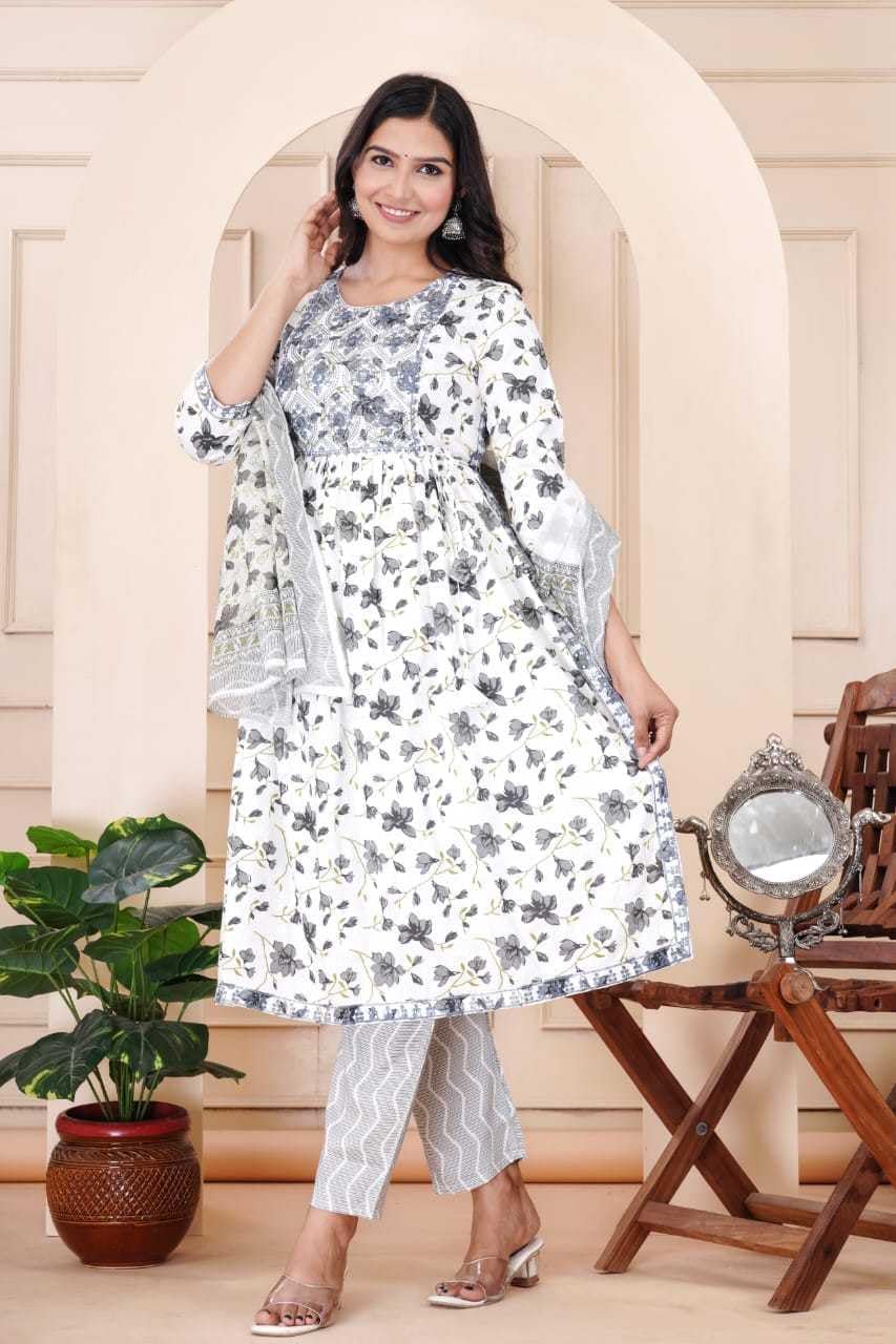 Flower Printed Rayon Kurti with Printed Pant & Dupatta Set for Women - Image 4