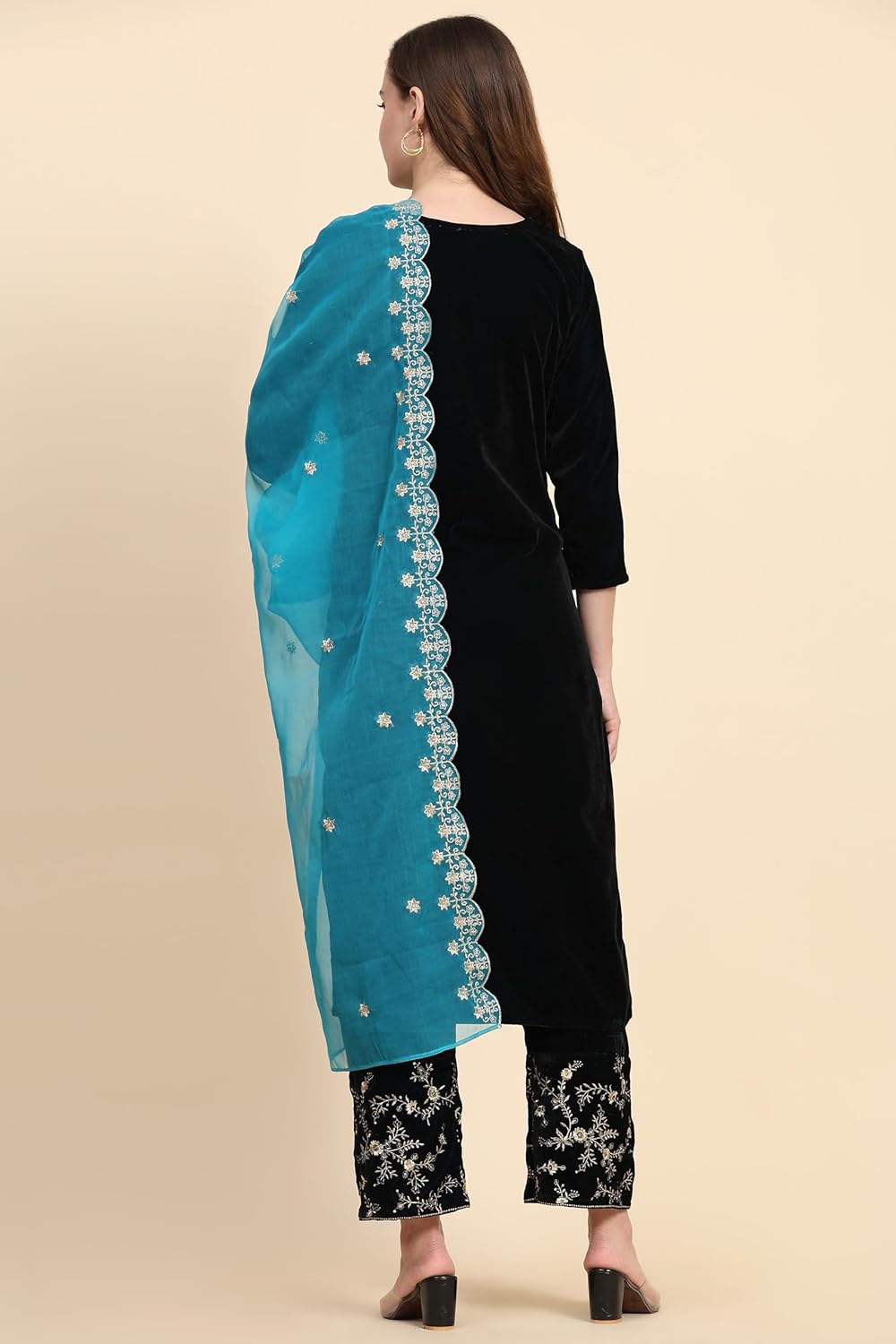 TRENDMALLS Women's Velvet Embroidery Salwar Suit Set Kurta Pant with Dupatta - Image 2