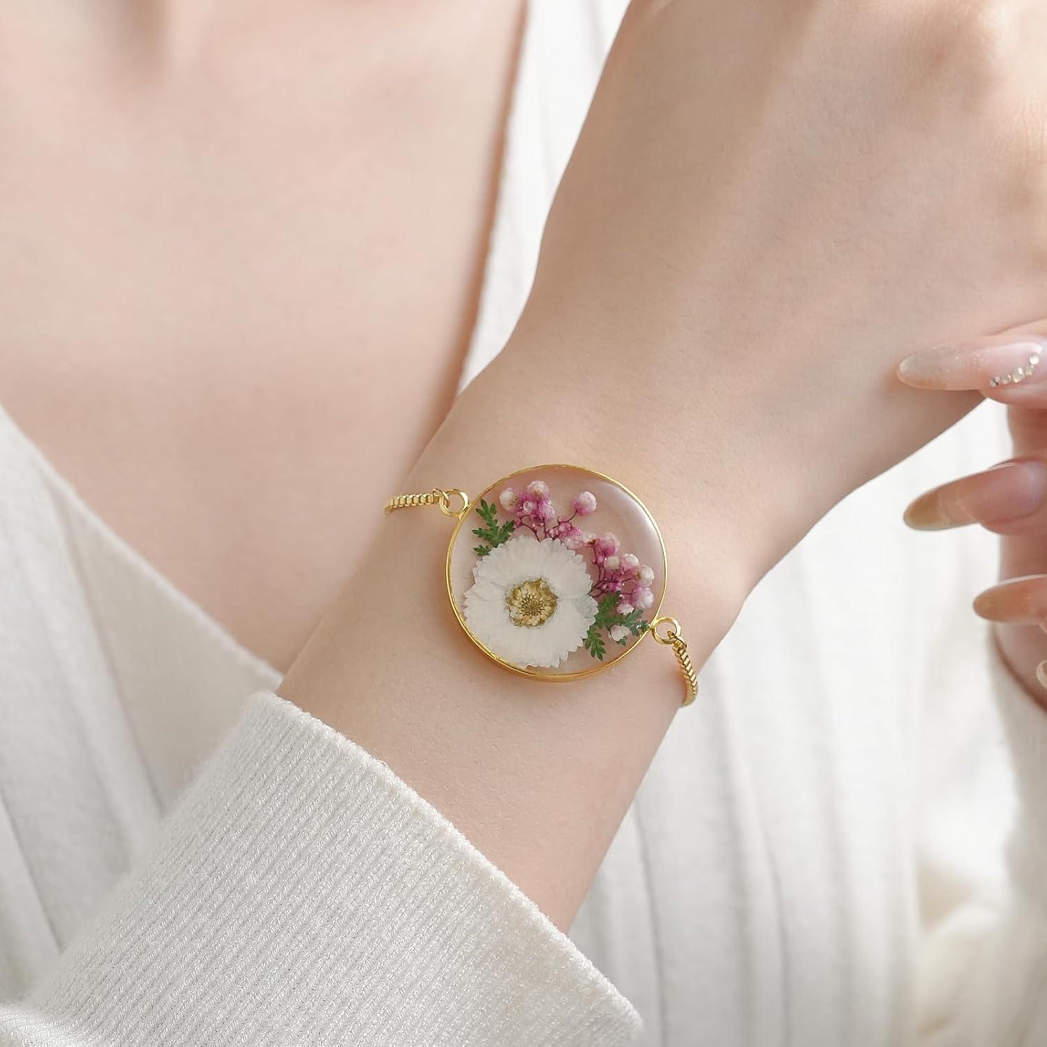Flower Bracelets for Women,Daisy and Shepherd's Purse Real Pressed Flower Bracelet,Unique Handmade Design,Cute Bracelet,Thoughtful Gift for Christmas,Valentine's,Mother's Day (Adjustable) - Image 3