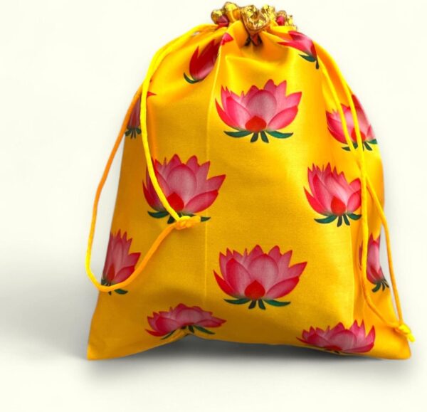 LOVENSPIRE Karva Chauth Puja Gift Hamper Navaratri Vratha Varalakshmi Vratham Hindu Teej Pooja Housewarming Return Gifts - Potli Bag Dupatta Mangalsutra with Earrings Bangle Bindi Mehndi Cone - Image 5