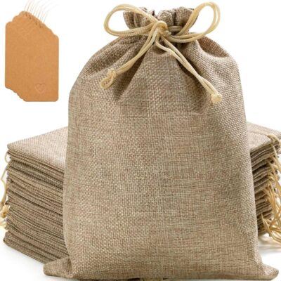 Homum 25 Pcs Burlap Bags, 7x9 Inch Burlap Gift Bags with Drawstring and Gift Tags, Gift Bags, Burlap Bags, Jute Bags for Party, Christmas, DIY Craft Bags