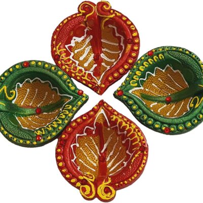Diwali Diya - Clay Diya - 4 Pcs Clay Diyas Large Size for Pooja - Diwali Diya Hand Made & Hand Painted Diwali Diyas Gift Box Packed in Bubble Wrap( Cotton Wicks Included )