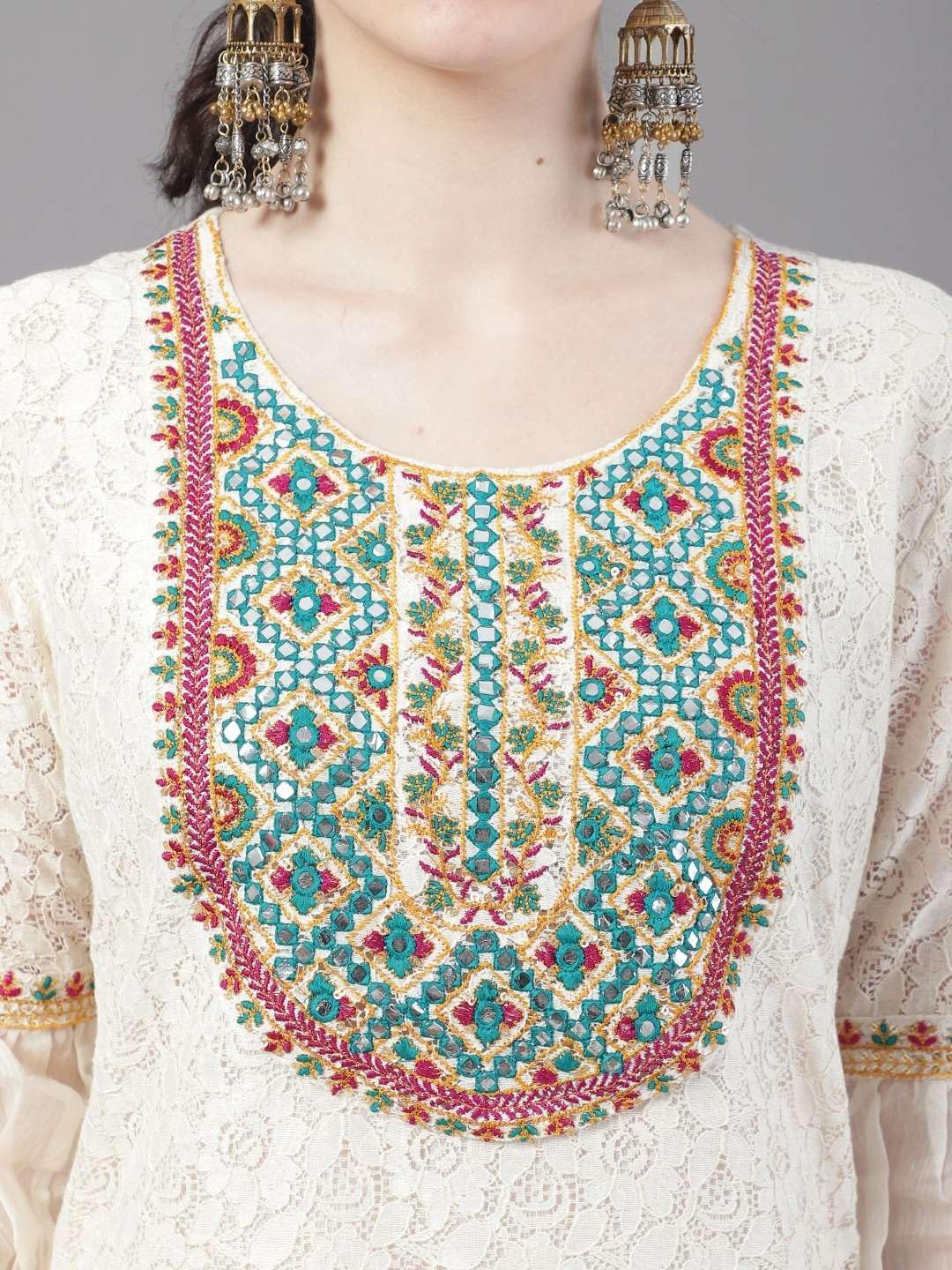 Women's Cotton Straight Off White With Red Hand Embroidered Kurta Pant Set With Dupatta - Image 4