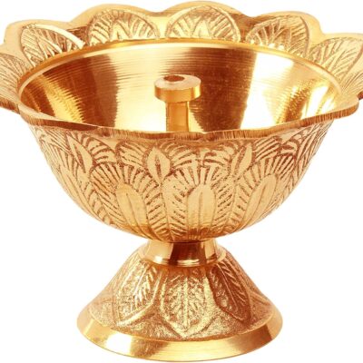 Avador Handmade Brass Indian Puja Oil Lamp, Golden Diya Lamp Engraved Design Diya for Diwali Pooja (Devdas 1.5" Set of 1)