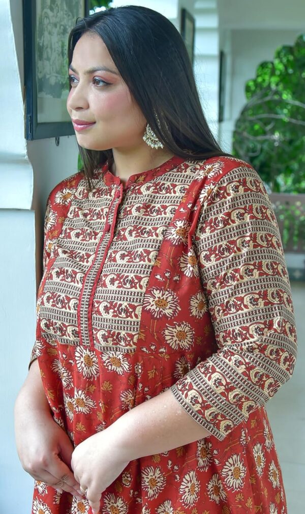 Yash Gallery Women's Floral Printed Yoke Design Pure Cotton 3/4 Sleeve Indian Anarkali Kurta - Image 5