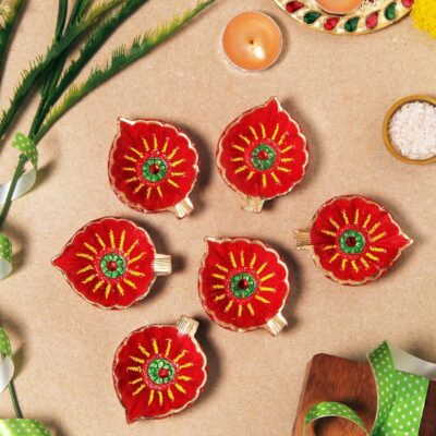 Premium Handmade Terracoaat Set of 6 Red Leaf Clay Diya for Diwali/Navratri Decorations Oil Lamp Diwali Clay Diya Tea Light Holder Indian Decor Festival Gifts Puja Items