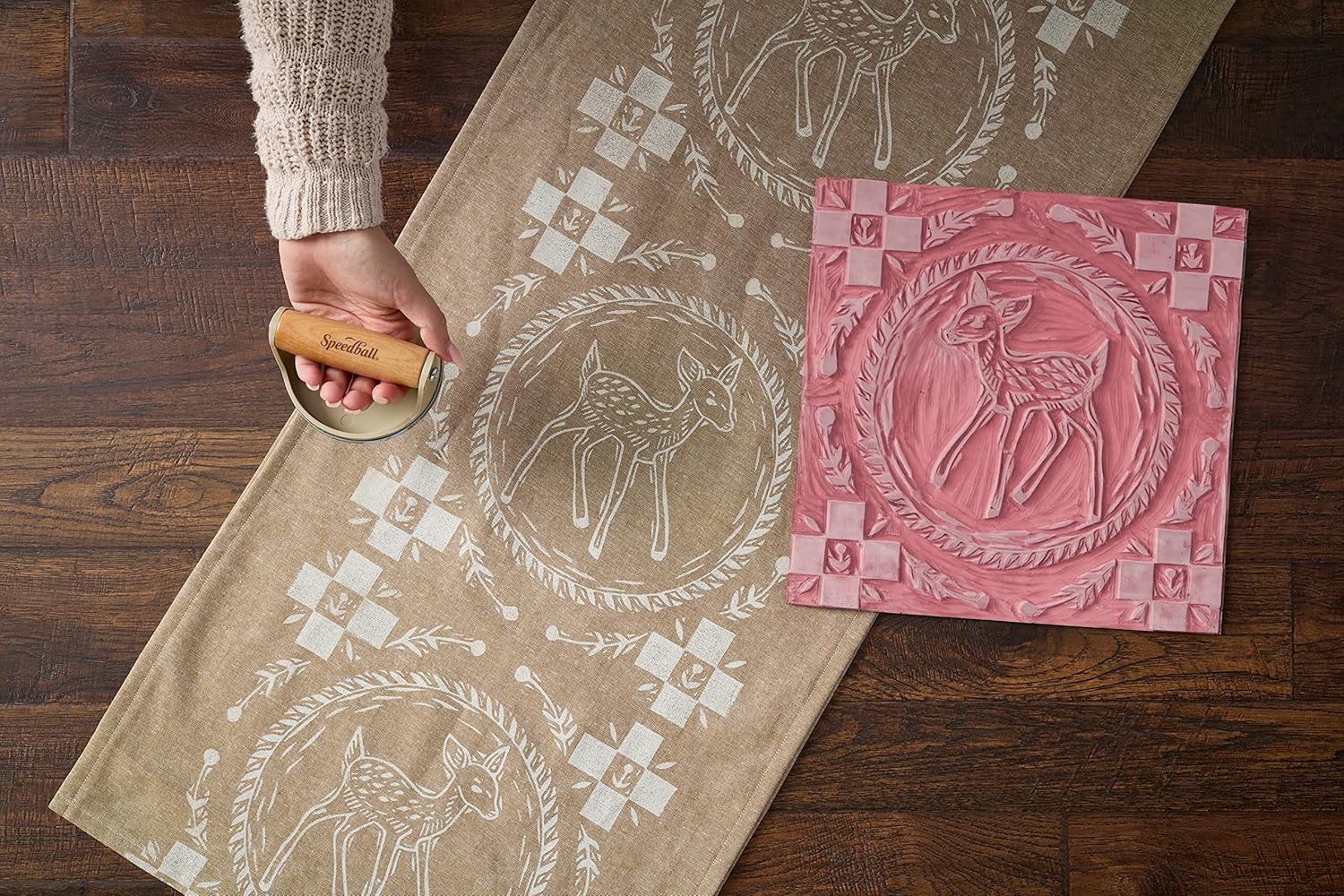 Speedball Block Printing Fabric Deluxe Kit, 14 Pieces, Includes Inks, Brayer, Bench Hook, Lino Handle and Cutters, Speedy-Carve Relief Blocks - Image 3