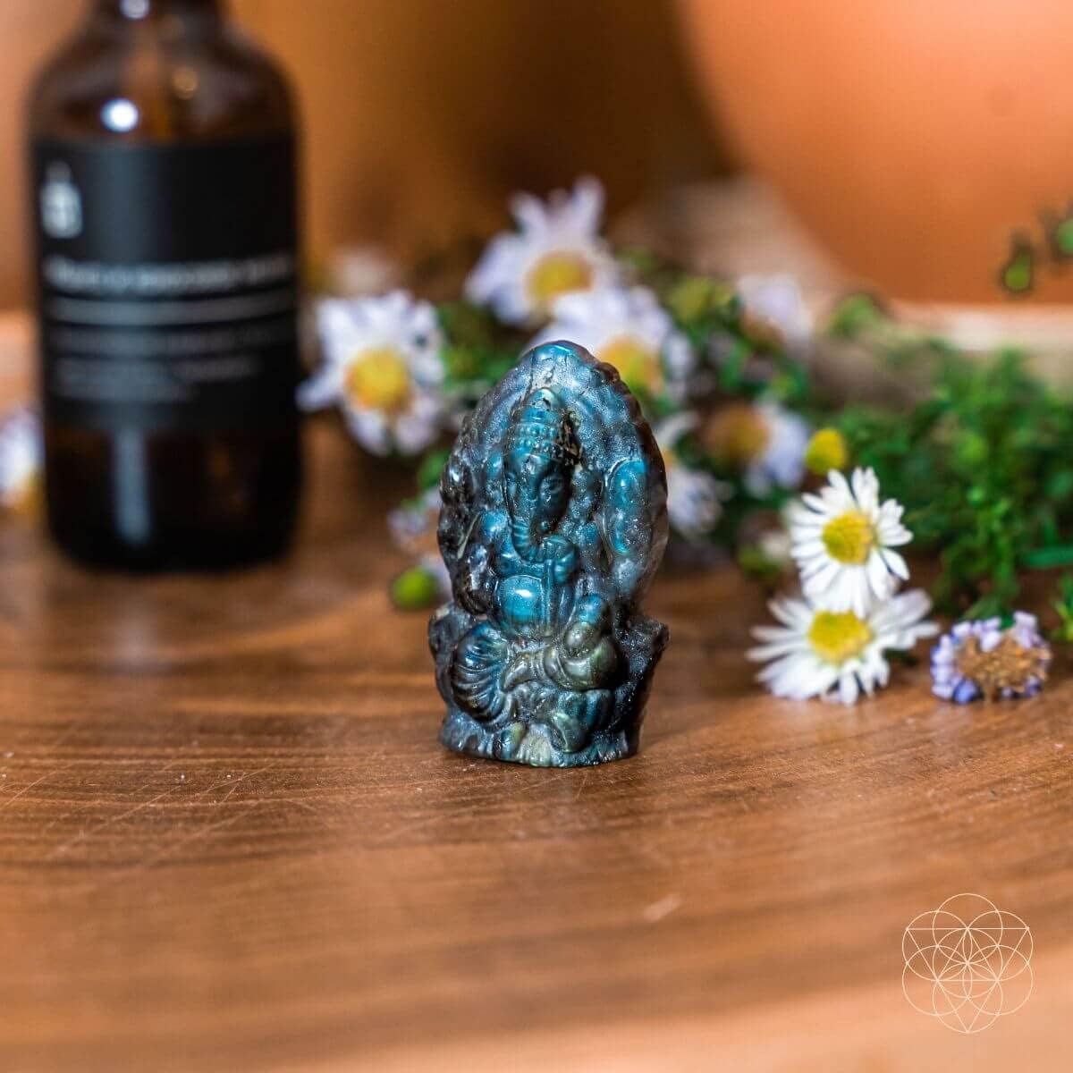 Conscious Items - God of Luck Labradorite Crystal Ganesh Statue - Hindu Ganesha Idol Statue - Small Ganesh for Car Dashboard - Decor Yoga Meditation Room - Altar Kit Decor - Spititual Women Gift
