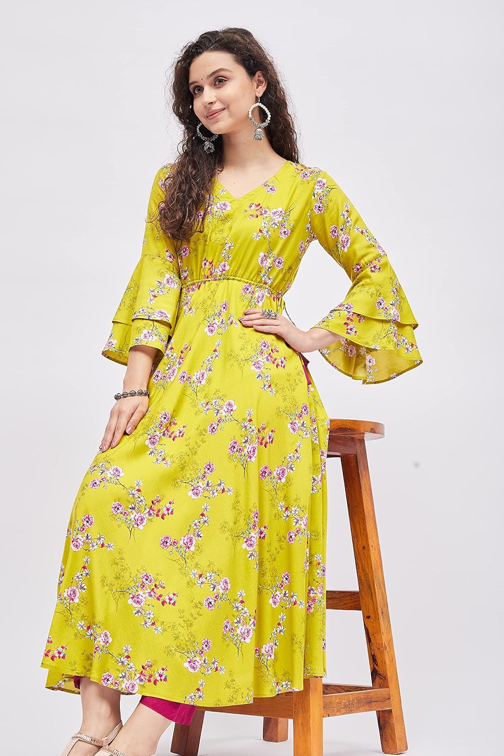 Tissu Women's Rayon Green & Rani Floral Printed Tie-up Kurta - Image 4