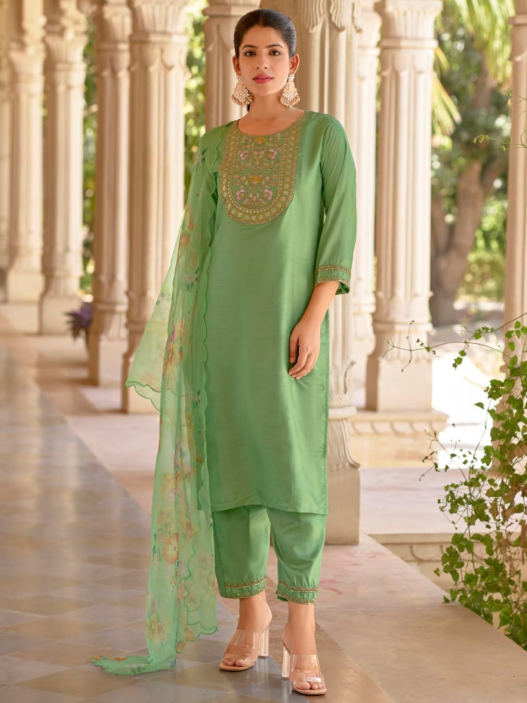 VredeVogel Women's Silk Blend Embroidered Kurta with Pant & Organza Dupatta Set - Image 2